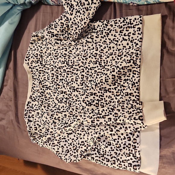 Puma Sweatshirt - Picture 5 of 6